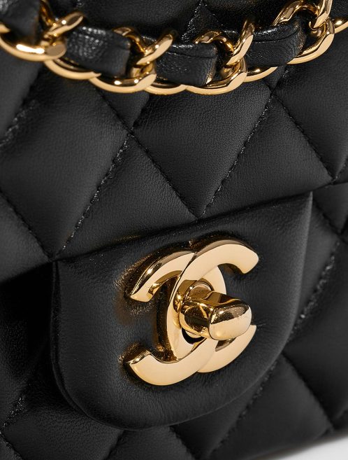 Chanel Timeless Medium Black Closing System  | Sell your designer bag on Saclab.com