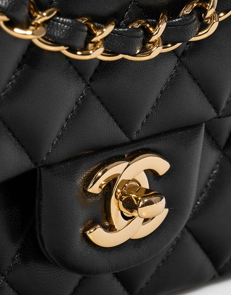 Chanel Timeless Medium Black Closing System  | Sell your designer bag on Saclab.com