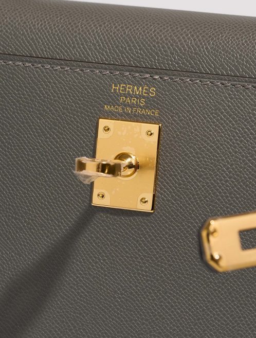 Hermès Kelly 25 VertAmande Logo  | Sell your designer bag on Saclab.com