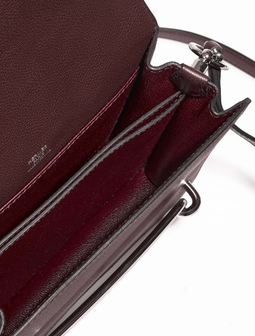 Hermès Roulis 18 RougeSellier Inside  | Sell your designer bag on Saclab.com