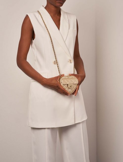 Chanel TimelessHeart Small Gold Sizes Worn | Sell your designer bag on Saclab.com