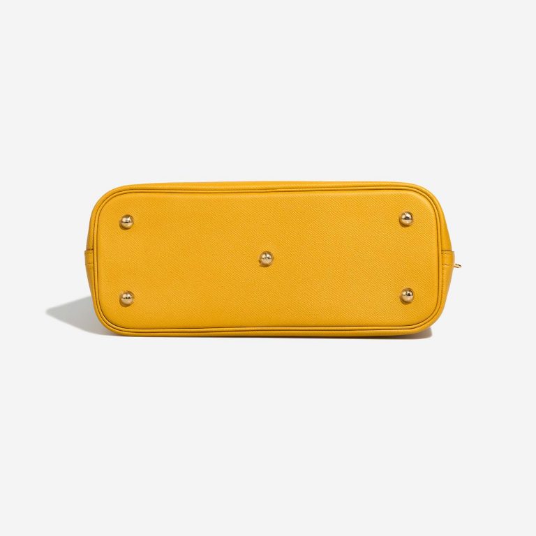 Hermès Bolide 31 JauneAmbre Bottom  | Sell your designer bag on Saclab.com
