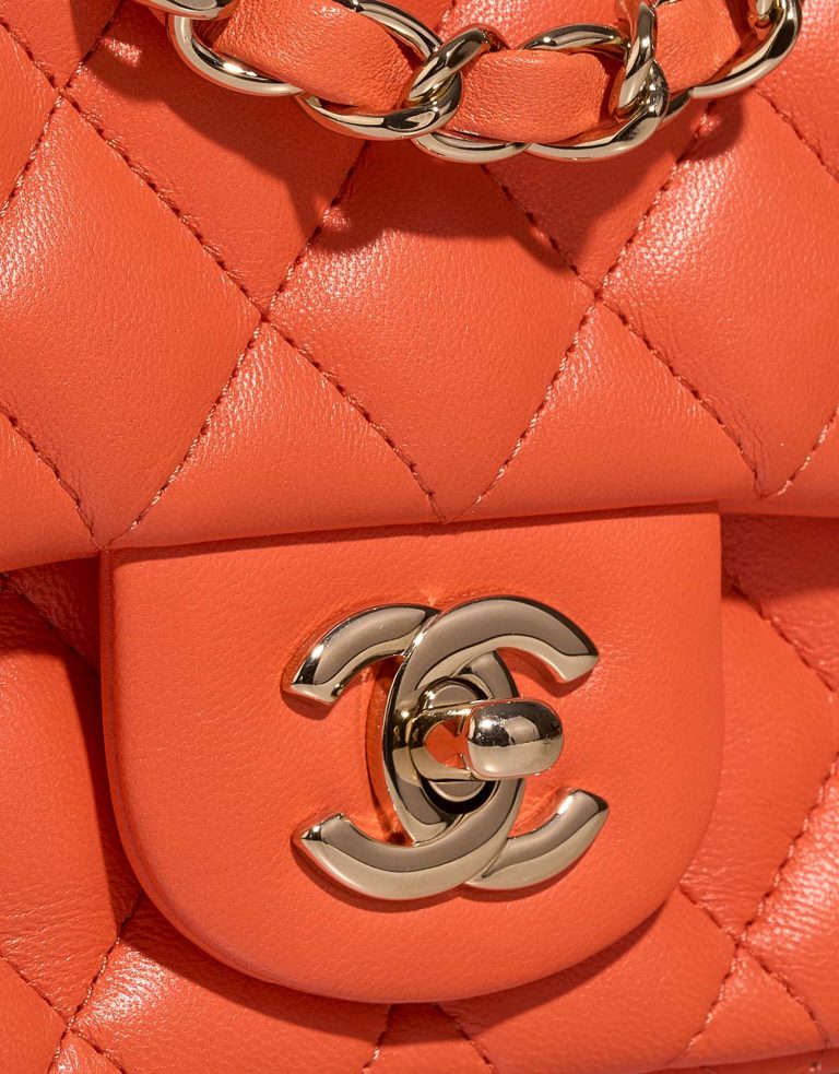 Chanel Timeless MiniSquare Orange Closing System  | Sell your designer bag on Saclab.com
