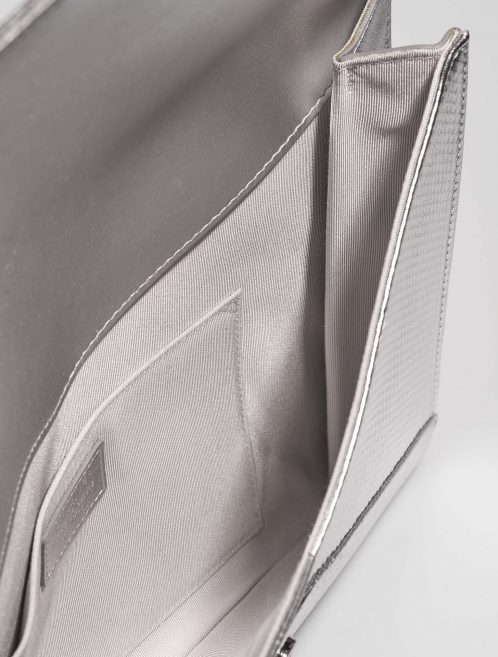 Chanel Clutch onesize Silver Inside  | Sell your designer bag on Saclab.com