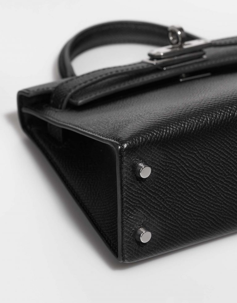 Hermès Kelly Mini Black signs of wear | Sell your designer bag on Saclab.com
