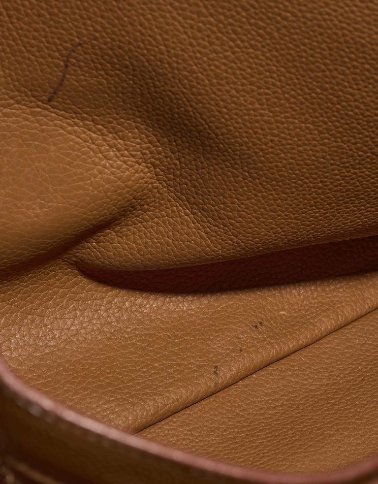 Hermès Depeche 40 Gold signs of wear 3 | Sell your designer bag on Saclab.com