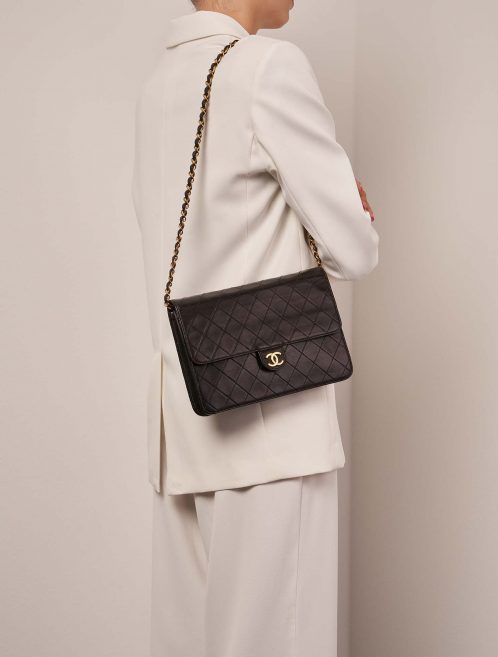 Chanel Timeless Medium Black 1M | Sell your designer bag on Saclab.com