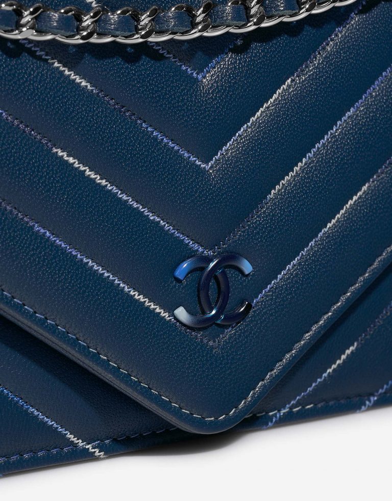 Chanel WalletOnChain Blue Closing System  | Sell your designer bag on Saclab.com