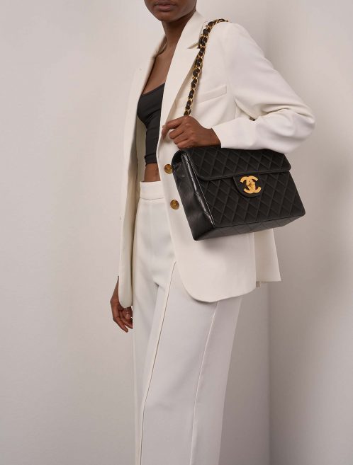 Chanel Timeless Jumbo Black Sizes Worn | Sell your designer bag on Saclab.com