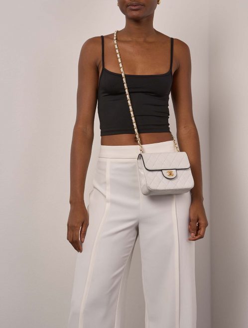 Chanel Timeless MiniSquare White Sizes Worn | Sell your designer bag on Saclab.com