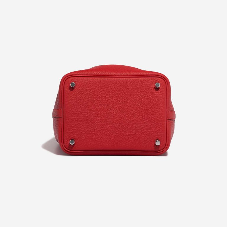 Hermès Picotin 18 RougeCasaque Bottom  | Sell your designer bag on Saclab.com
