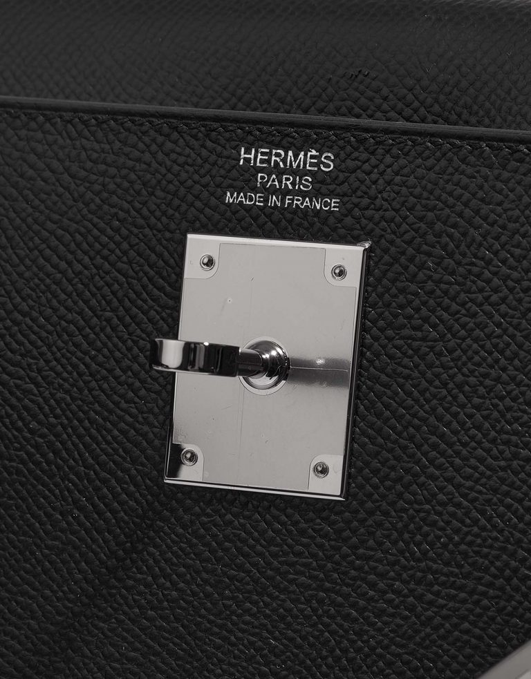 Hermès Kelly 32 Black Logo  | Sell your designer bag on Saclab.com