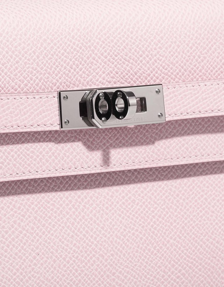 Hermès Kelly ToGo MauvePale Closing System  | Sell your designer bag on Saclab.com