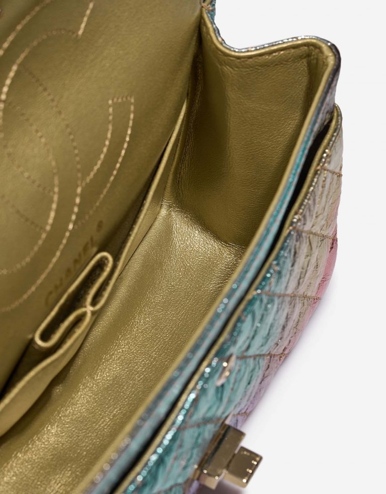 Chanel 255Reissue 224 Multicolour Inside  | Sell your designer bag on Saclab.com