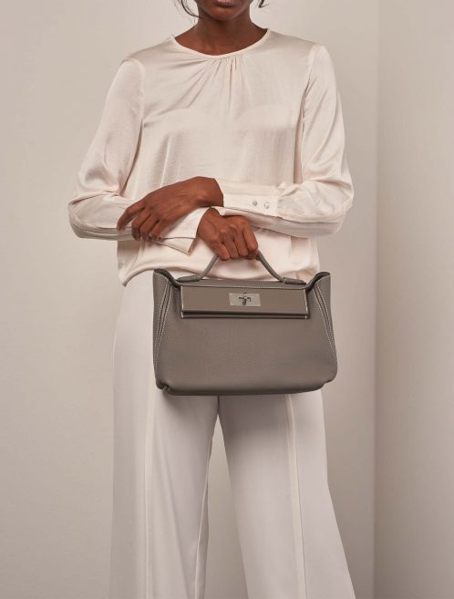 Hermès  29 Etoupe on Model | Sell your designer bag on Saclab.com