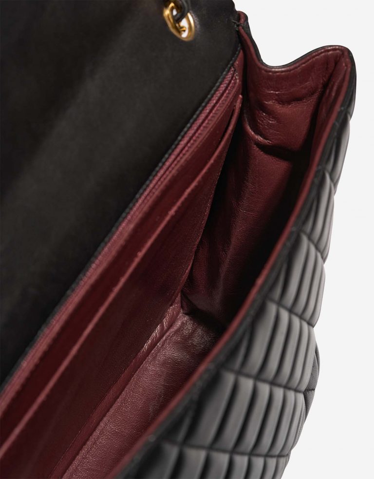 Chanel Timeless Maxi Black Inside  | Sell your designer bag on Saclab.com