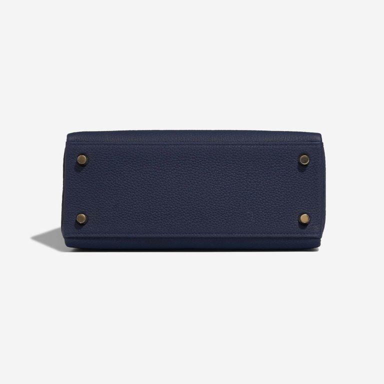 Hermès Kelly 25 BlueSaphir Bottom  | Sell your designer bag on Saclab.com