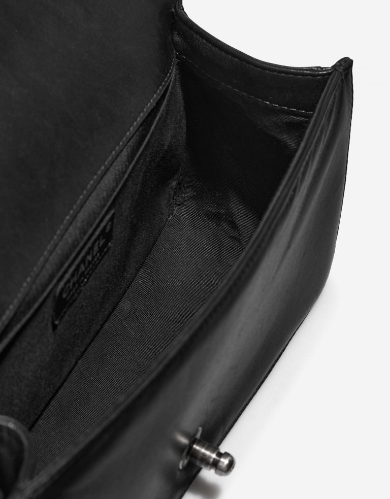 Chanel Boy OldMedium Black Inside  | Sell your designer bag on Saclab.com