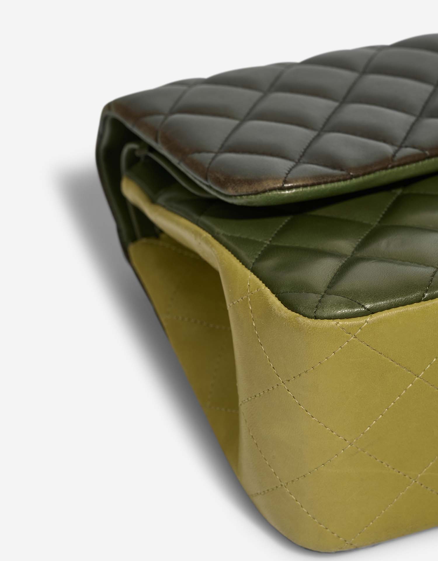 Chanel Timeless Jumbo Lamb Green | SACLÀB