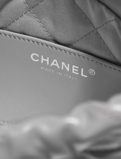Chanel 22 Mini GrisClair Logo  | Sell your designer bag on Saclab.com