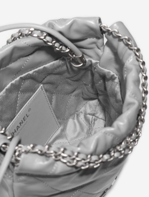Chanel 22 Mini GrisClair Inside  | Sell your designer bag on Saclab.com