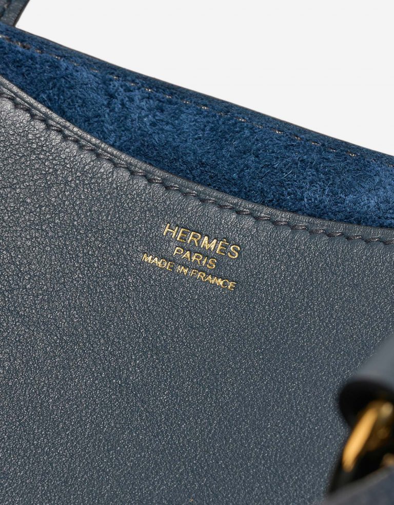 Hermès InTheLoop 23 BleuDePrusse Logo  | Sell your designer bag on Saclab.com