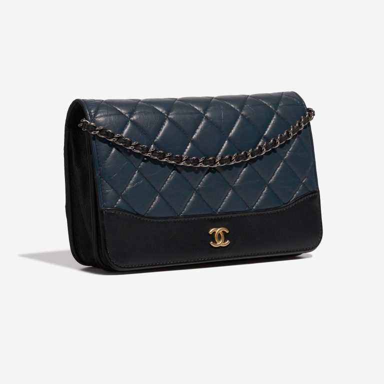 Chanel WalletOnChain Black-Navy Side Front  | Sell your designer bag on Saclab.com