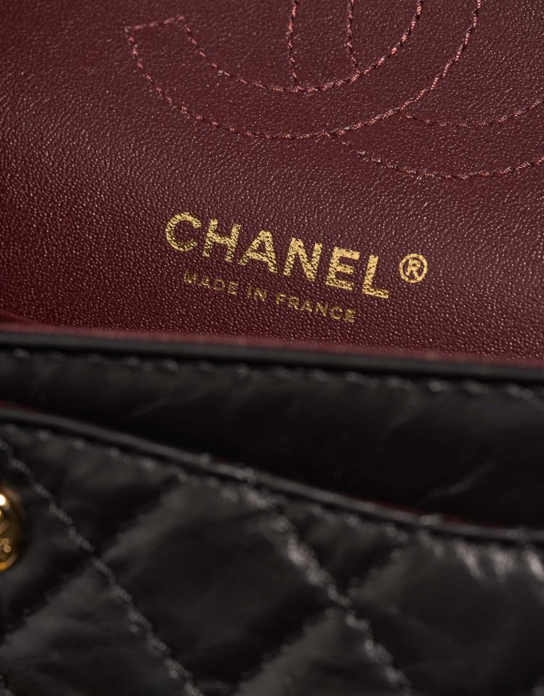 Chanel 255 225 Black Logo  | Sell your designer bag on Saclab.com