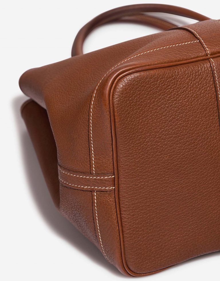 Hermès GardenParty 36 Fauve signs of wear| Sell your designer bag on Saclab.com