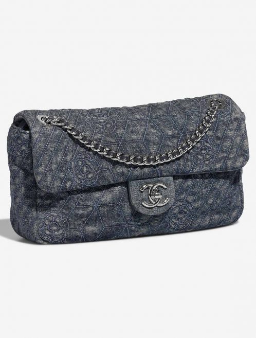 Chanel Timeless Medium Blue Side Front  | Sell your designer bag on Saclab.com