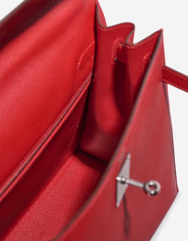 Hermès Kelly 32 RougeCasaque Inside  | Sell your designer bag on Saclab.com