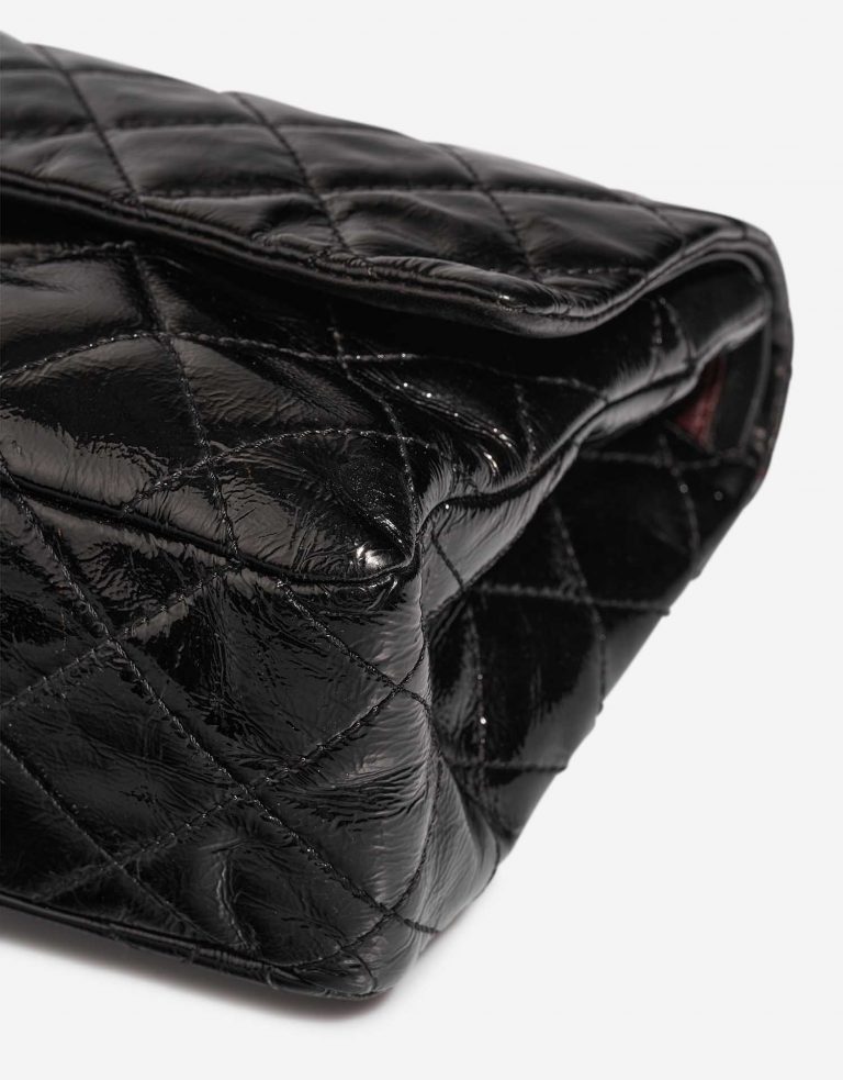 Chanel 255Reissue Black signs of wear | Sell your designer bag on Saclab.com