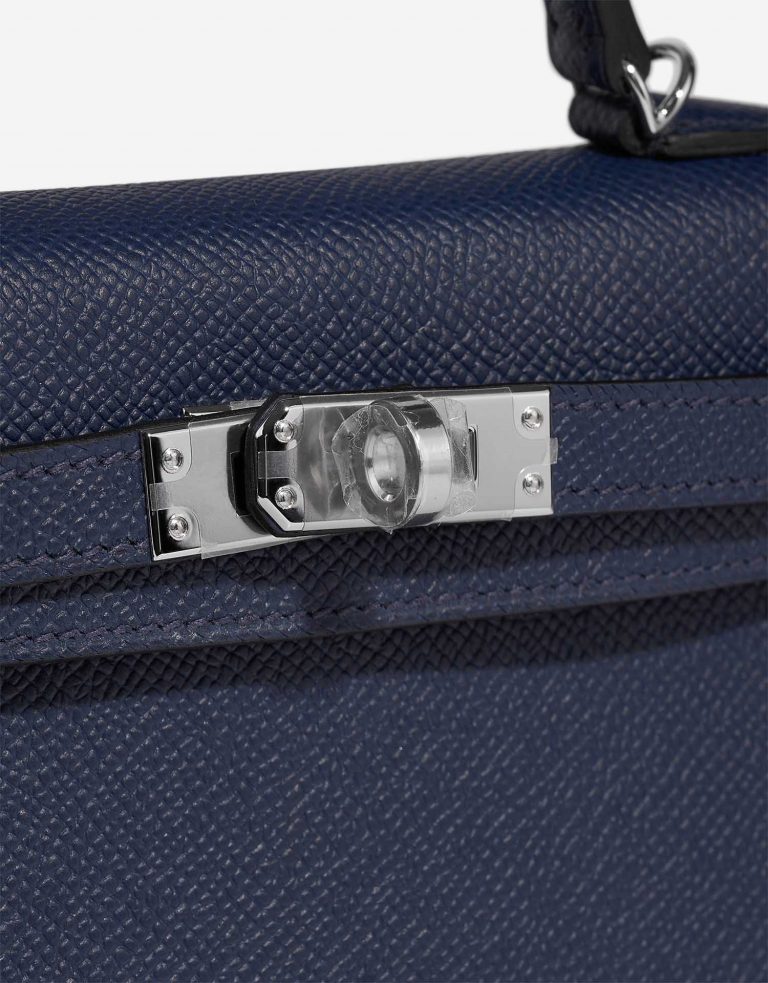 Hermès Kelly Mini Navy Closing System  | Sell your designer bag on Saclab.com