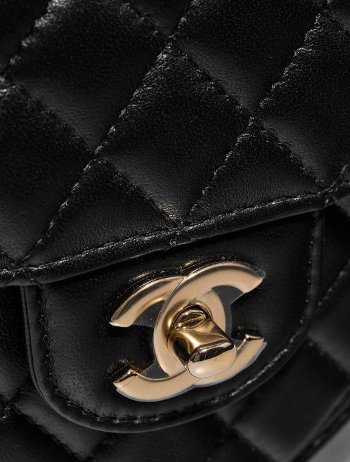 Chanel Timeless Heart Medium Black Closing System  | Sell your designer bag on Saclab.com