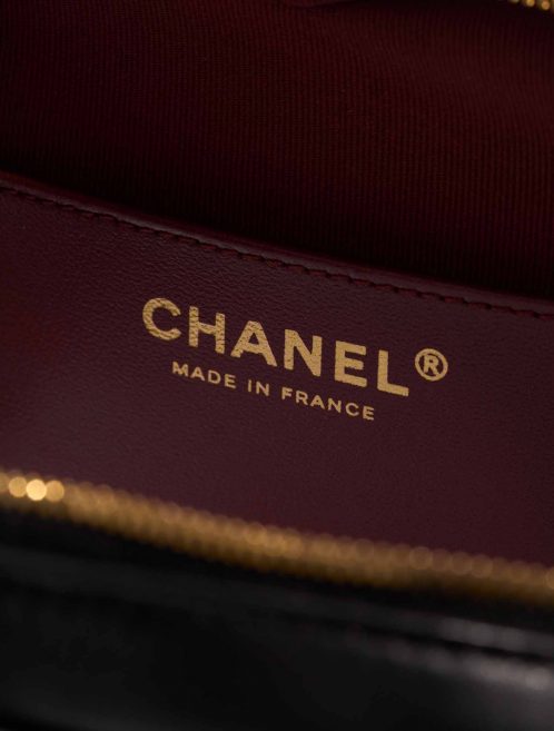 Chanel Timeless Heart Medium Black Logo  | Sell your designer bag on Saclab.com