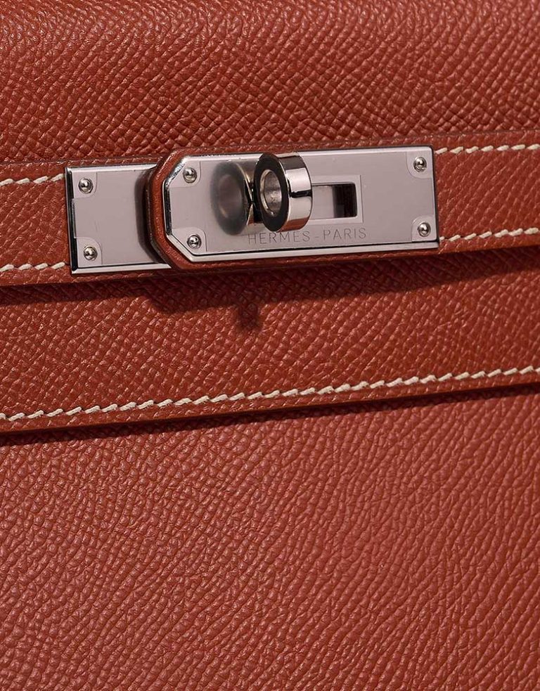 Hermès Kelly 28 Veau Courchevel Brique Closing System | Sell your designer bag