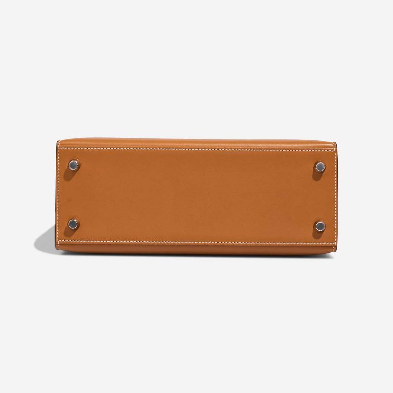 Hermès Kelly 25 SableNaturel Bottom  | Sell your designer bag on Saclab.com