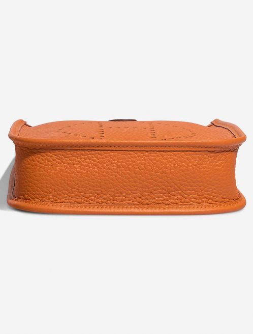 Hermès Evelyne 16 Orange Bottom  | Sell your designer bag on Saclab.com