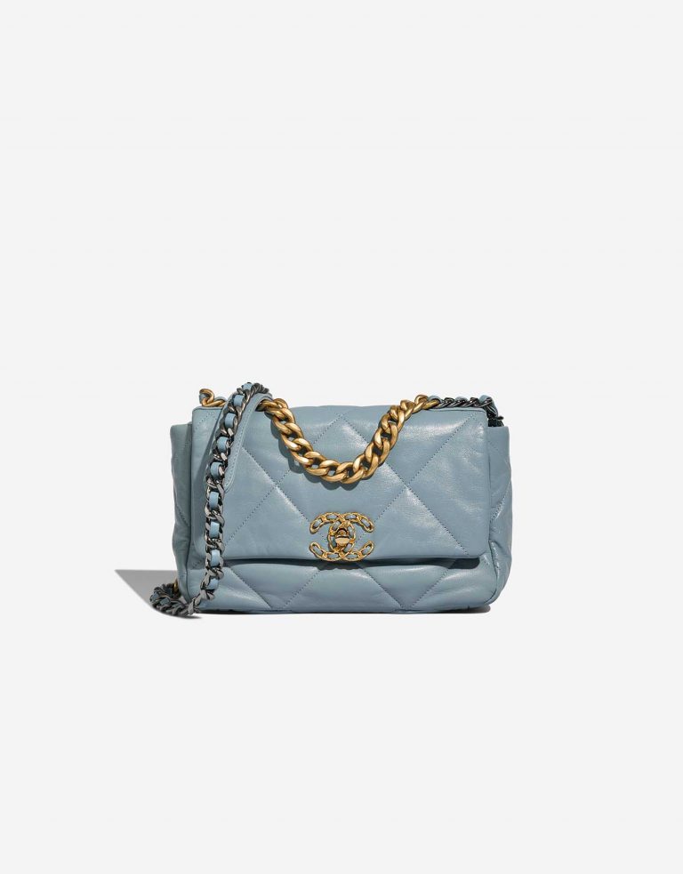 Chanel 19 Medium LightBlue Front  | Sell your designer bag on Saclab.com