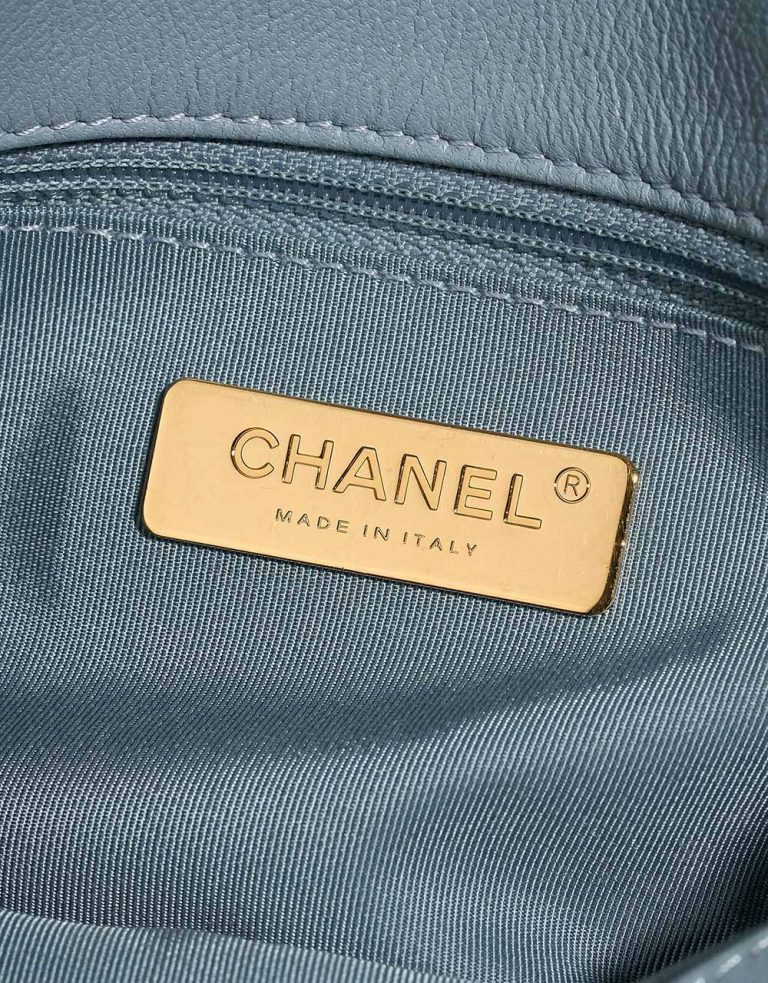 Chanel 19 Medium LightBlue Logo  | Sell your designer bag on Saclab.com