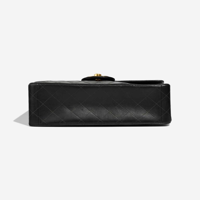 Chanel Timeless Maxi Black Bottom  | Sell your designer bag on Saclab.com