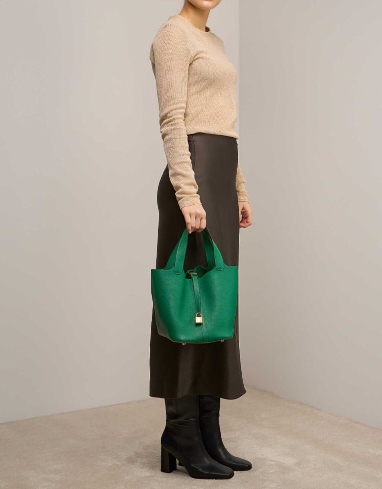 Hermès Picotin 22 Taurillon Clémence Vert Jade on Model | Sell your designer bag