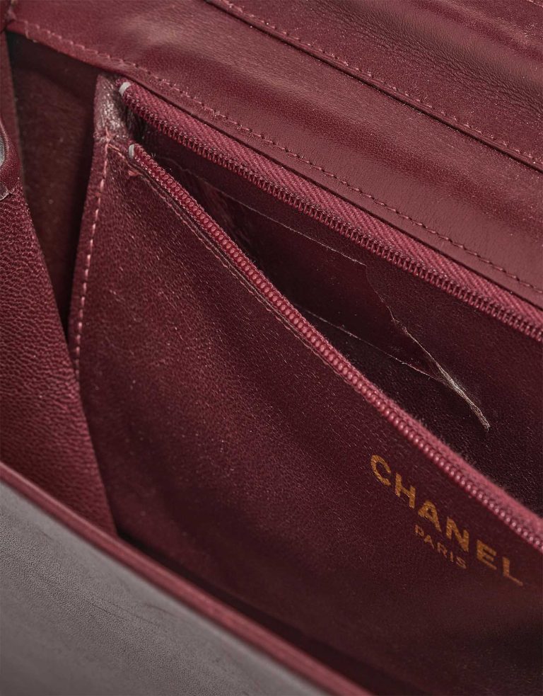 Chanel Timeless Medium Lamb Burgundy Signs of wear | Sell your designer bag