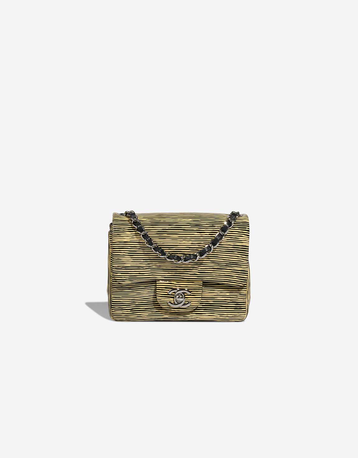 【ヴィンテージ】Rank:S☆Chanel Red Square Classic Mini Flap Chanel Mini Red Lambskin Square Classic Flap Bag - Luxe Du Jour