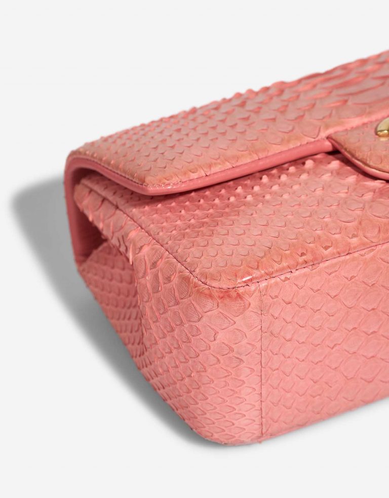 Chanel Timeless MiniRectangular DustyPink signs of wear 1 | Sell your designer bag on Saclab.com