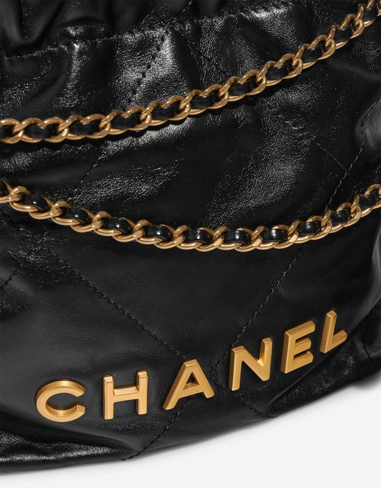 Chanel 22 Mini Calf Black Closing System | Sell your designer bag