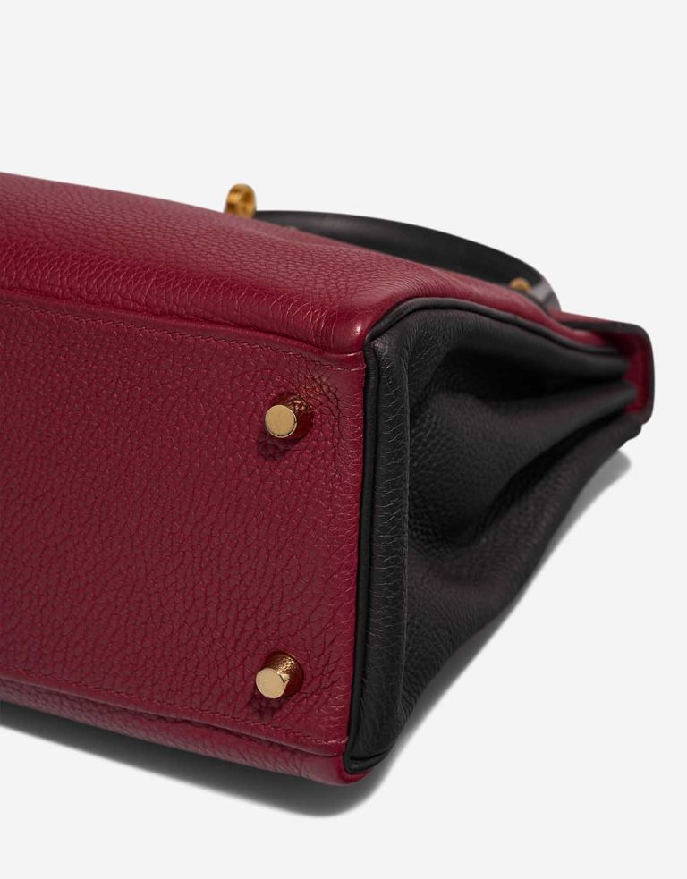 Hermès Kelly HSS 28 Togo Rubis / Black  Signs of wear | Sell your designer bag
