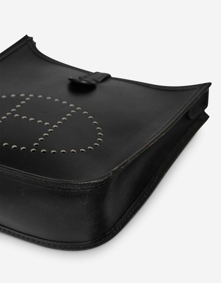 Hermès Evelyne 16 Box Black Signs of wear | Sell your designer bag