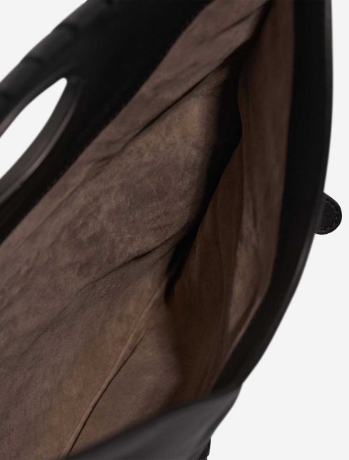 Bottega Veneta Clutch Calf Black Inside | Sell your designer bag