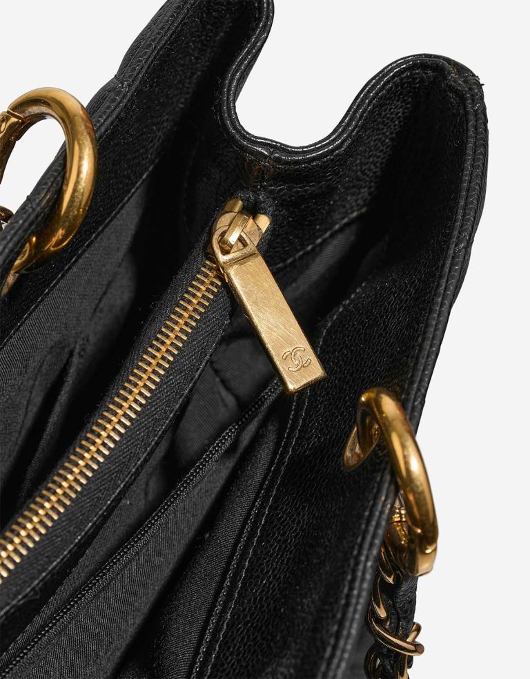 Chanel Shopping Tote Grand Closing System | Sell your designer bag